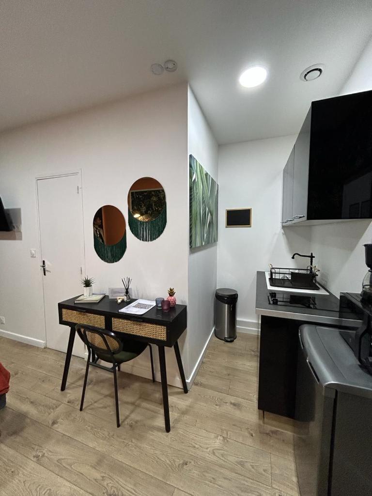 Stylish Modern Studio Apartment Paris Eksteriør bilde